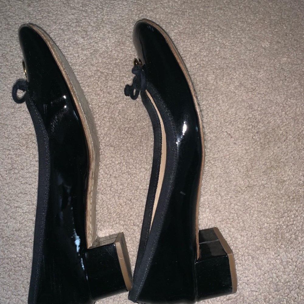 Cute flats with small heel